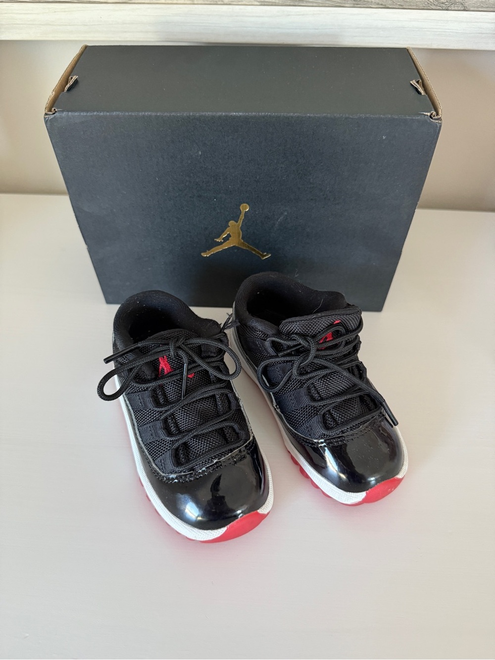 Jordan Kids Black and Red Low-Top Sneakers